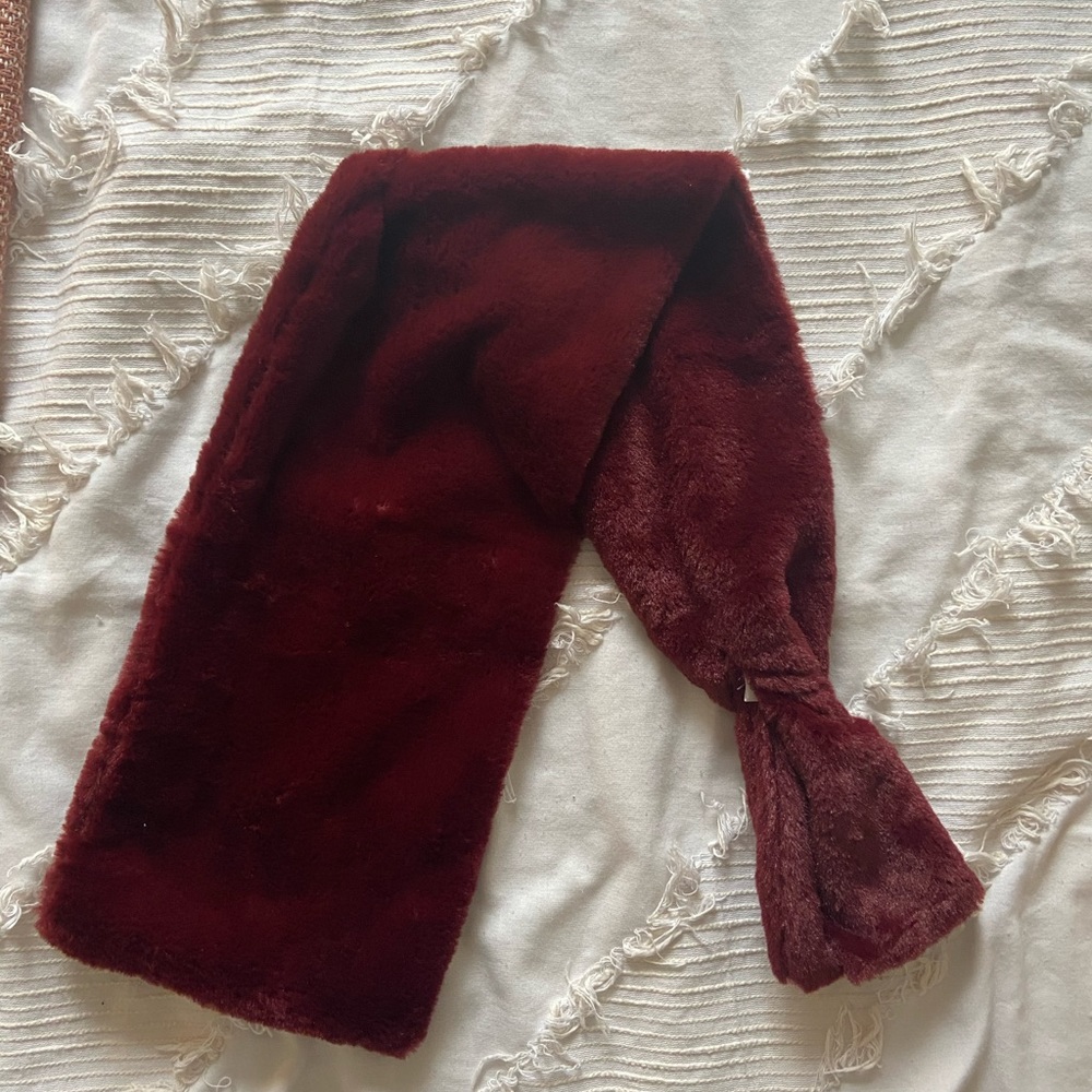 NWOT red fur scarf
